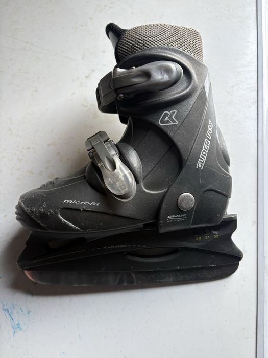 Продам коньки девочка