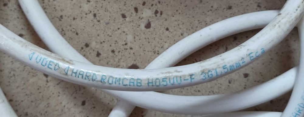 Derulator cablu electric cu 4 prize, 25 m, 3 x 1.5 mmp