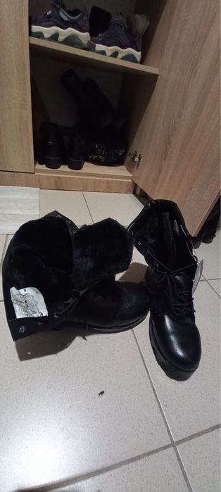 Продам берцы новые