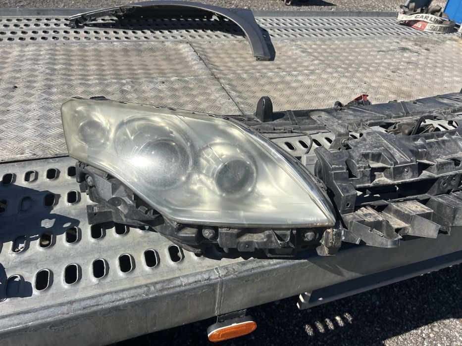 Far cu xenon renault lagun 3 2008