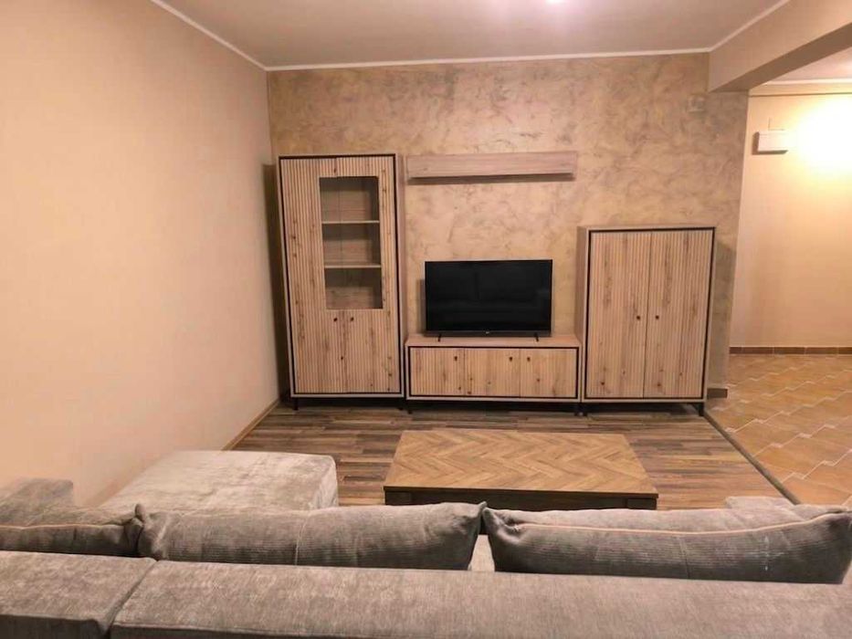 apartament de inchiriat