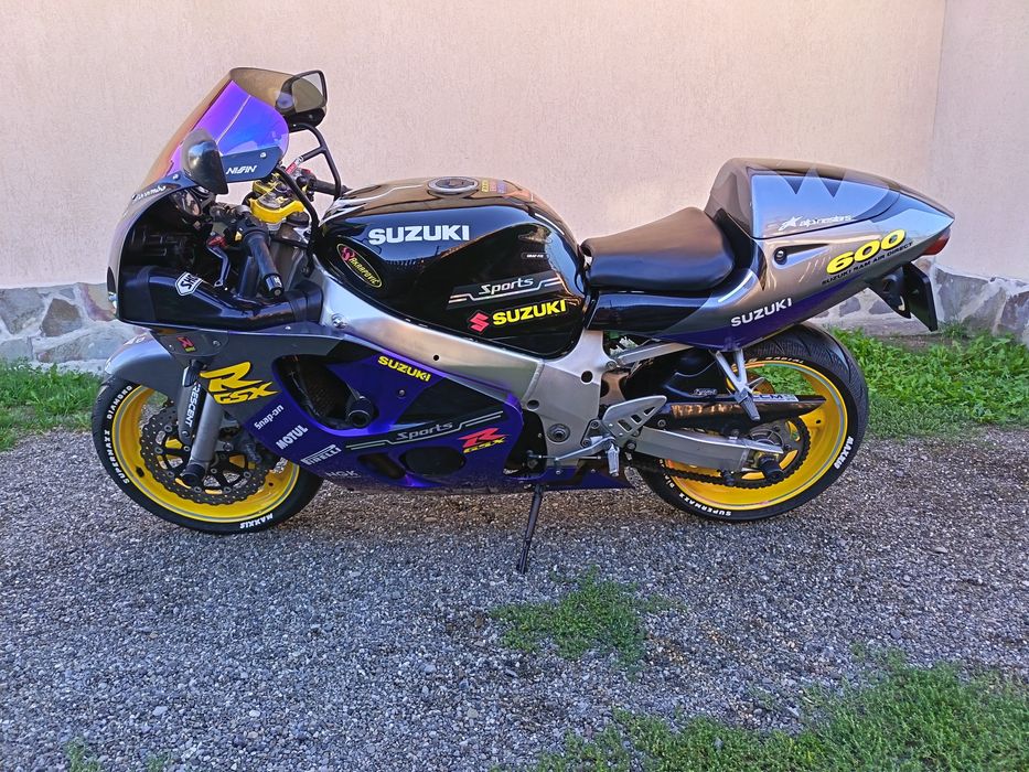 SUZUKI   GSXR  600   !   stare   FOARTE   BUNA