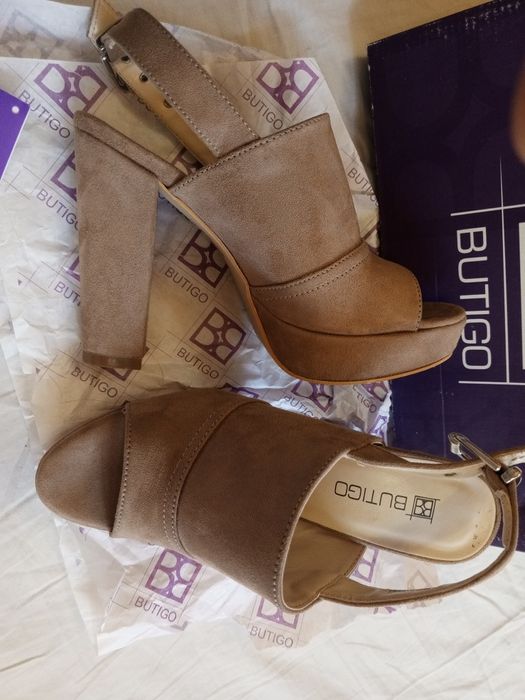 Женская обувь...