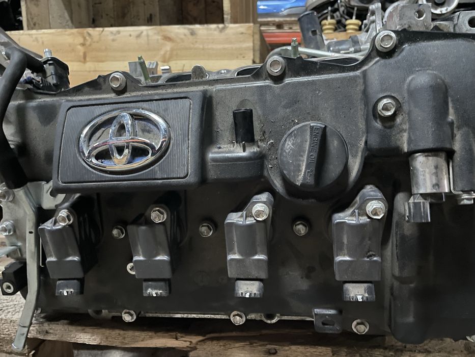 Двигател Тойота 1.8хибрид, 122кс 2ZR-FXE (dvigatel C-HR)