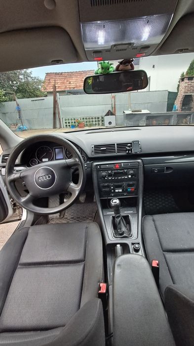 Vând Audi A4. 2004