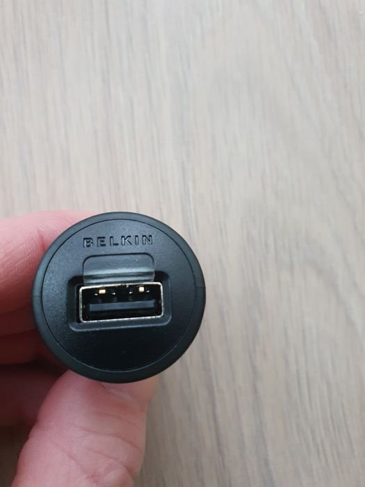 Charger auto Apple Belkin + Cablu Lightning alimentare date Curier OLX