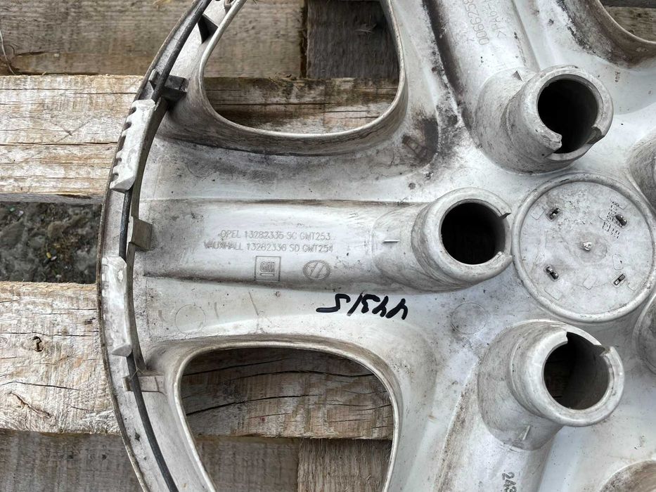 16 цола Тас Opel Astra H 5х110 Оригинал