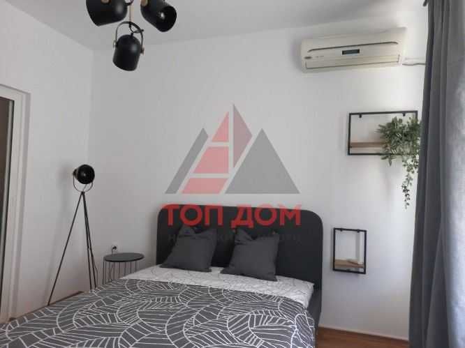 Дава се под наем Тристаен апартамент в Варна, Център - 60 кв.м за 561 € - Снимка #10