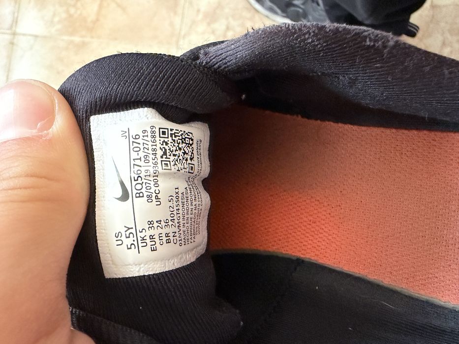 обувки Nike номер 38