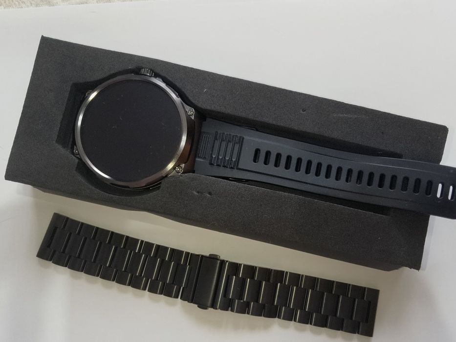 Smartwatch V69 (Model Militar/Robust) – Ecran HD, Apel Bluetooth, Baterie 710 mAh – NOU, Sigilat