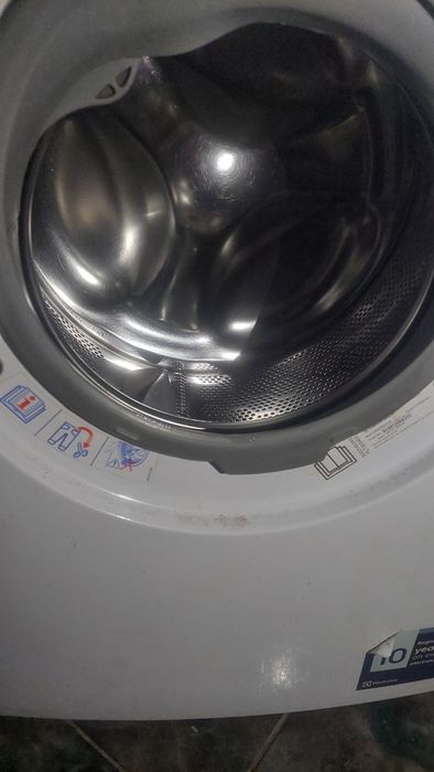 Masina de spalat noua Electrolux 7kg pret 2000ron negociabil