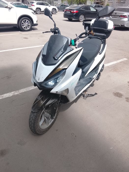 Мопед мотоцикл скутер