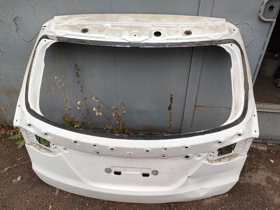 Дверь задняя на Santa Fe 3