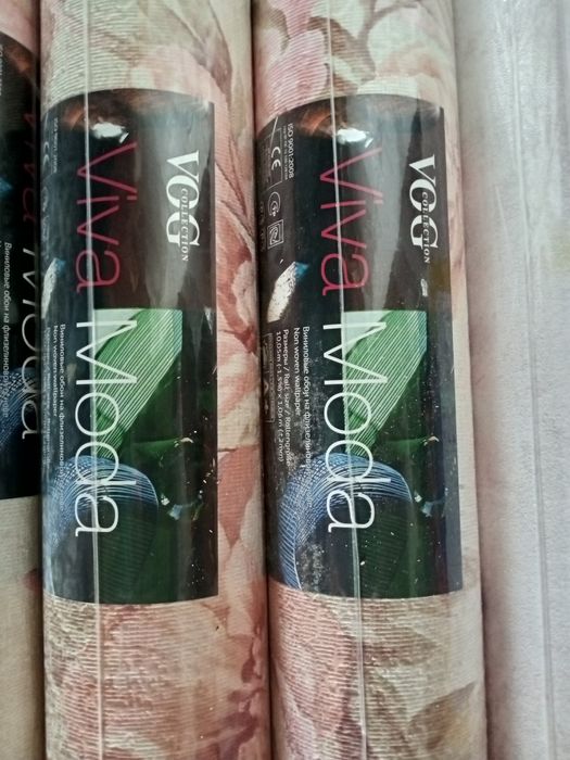 Продам обои виниловые на флизелине