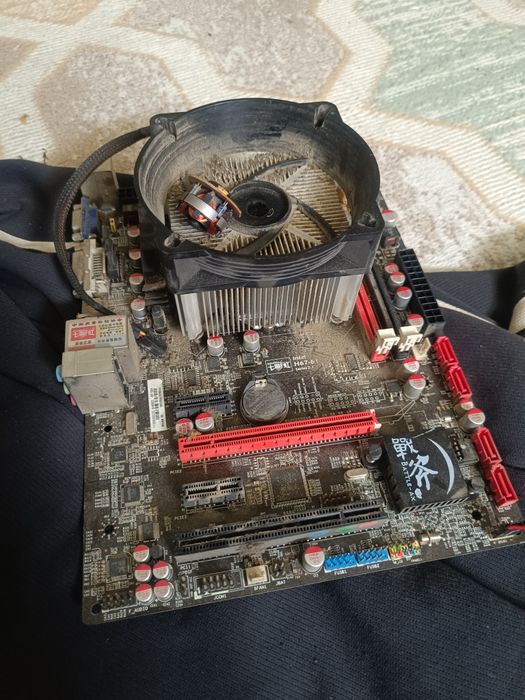 Материнская плата