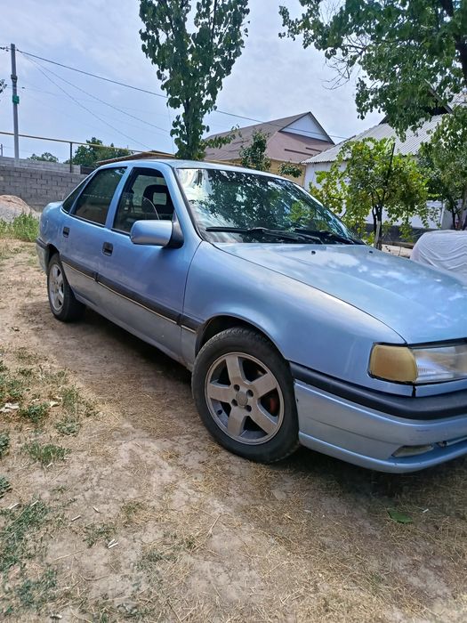 Опел вектра 1993