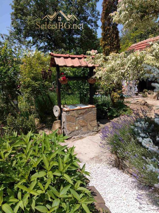 Реновирана къща в близко село до Велико Търново