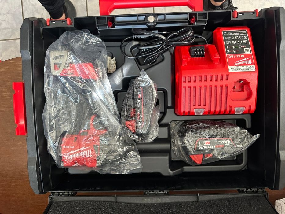 Cheie de impact cu acumulator Milwaukee M18 FMTIW2F12-502X, cuplu 745 Nm, sistem FUEL, 1/2 inch, 881 Nm desfacere, 4933478450