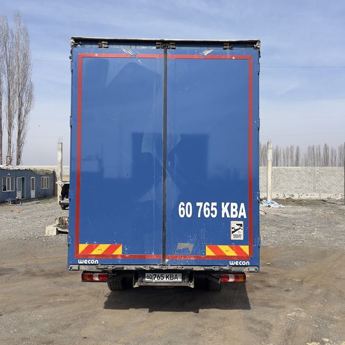 Mercedes Actros паравоз