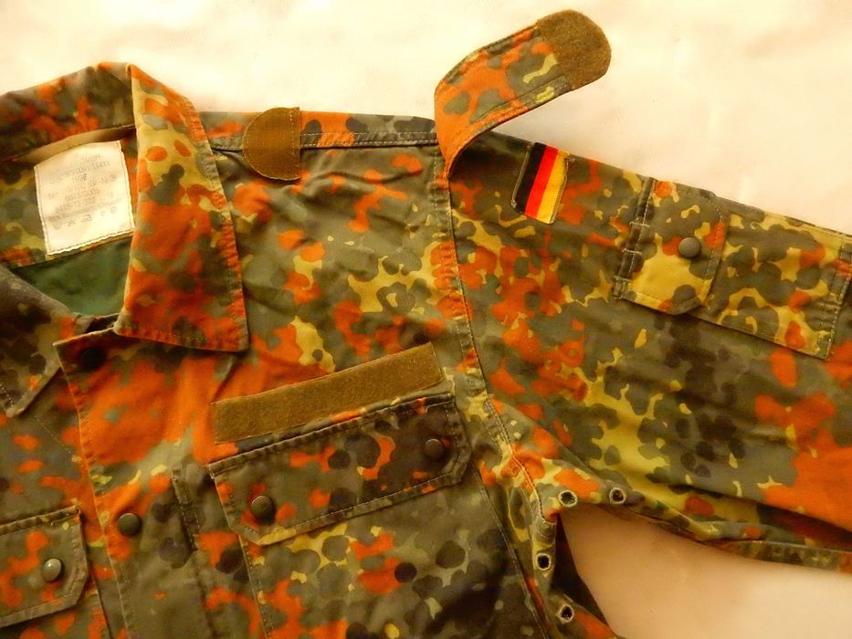 Camasa de camuflaj NATO Standard. Marime S. Impecabila, ca noua.