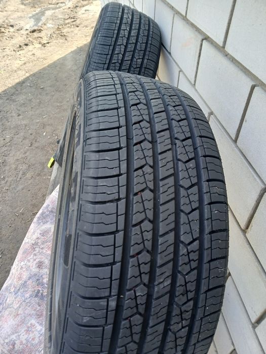 Шины  215/ 55 R 18