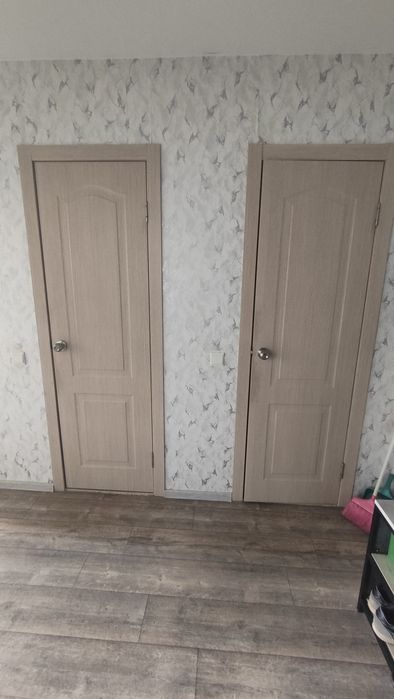 Продам дверь б/у