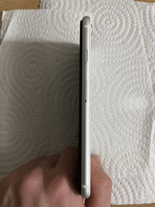 Айфон СЕ 2020 жақсы жағдайы