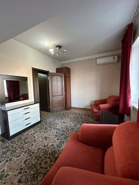 Продаётся ВТОРИЧКА 4/4/4 кирпич 88м2 Ор.р: Ц-4, напротив Алайского