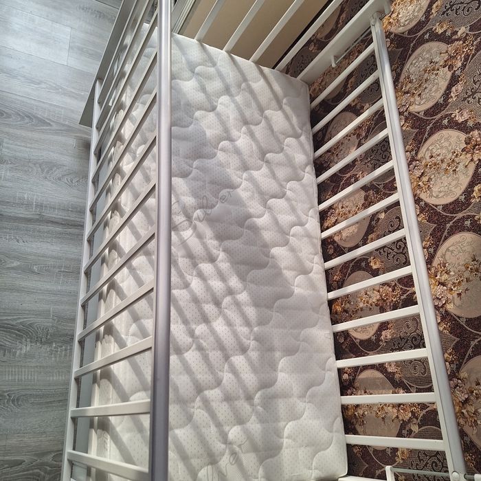 Манеж детский с матрацом