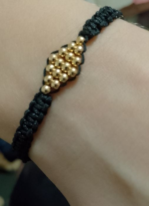 Гривни от естествени камъни