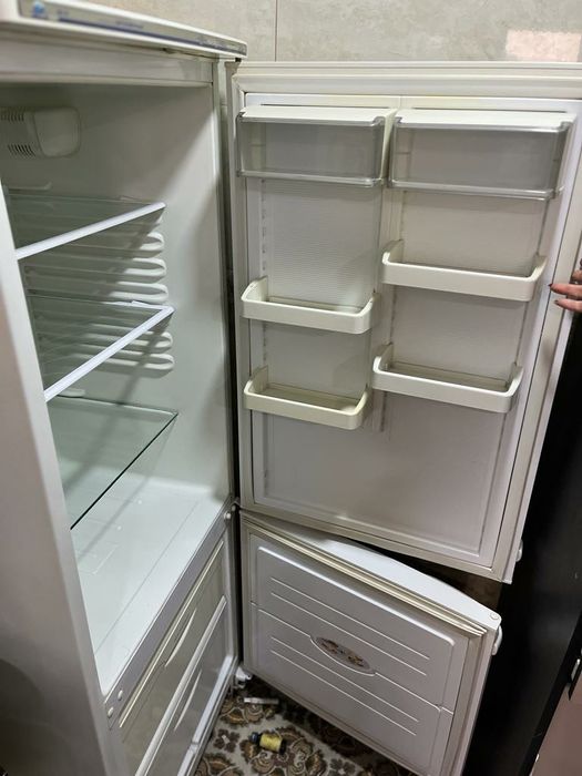 Продам холодильник Atlant