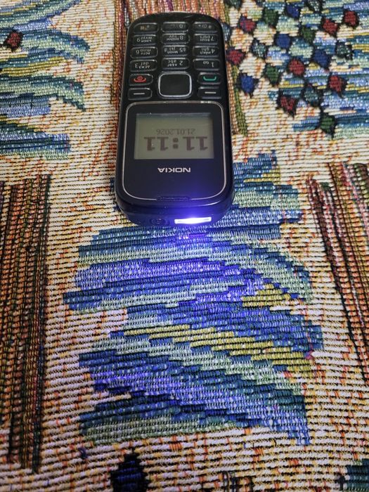 Nokia 12-80  Nokia 12-80