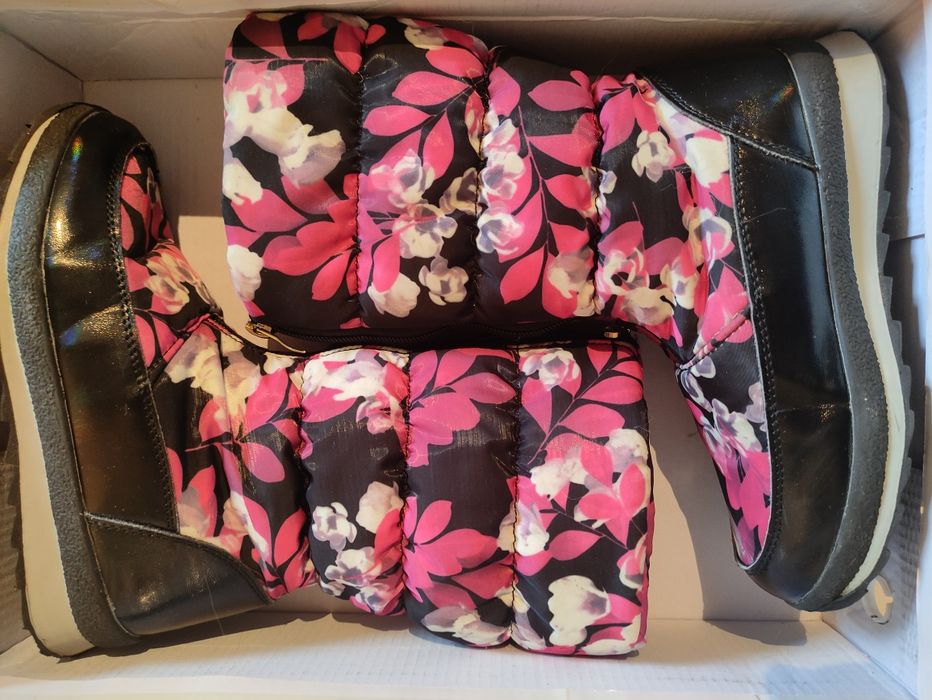 Детски апрески и боти