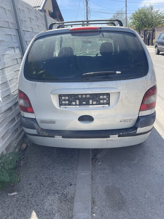 RENAULT Scenic 0 — imagine 3