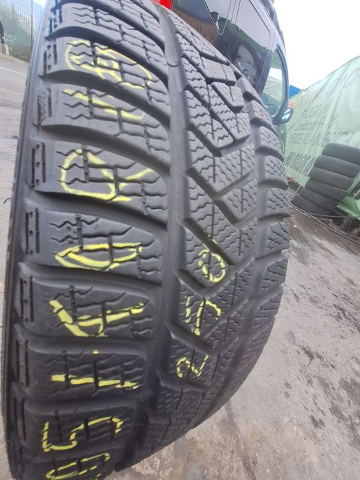 1x singura anv iarna 205/40r18 Pirelli 2021 Runflat Montaj Gratuit