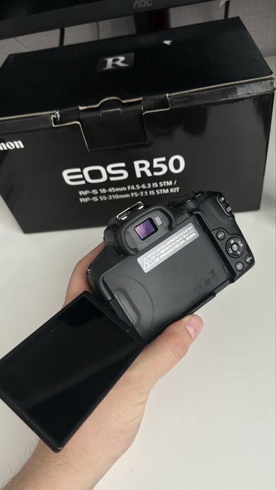 Продам Canon R50