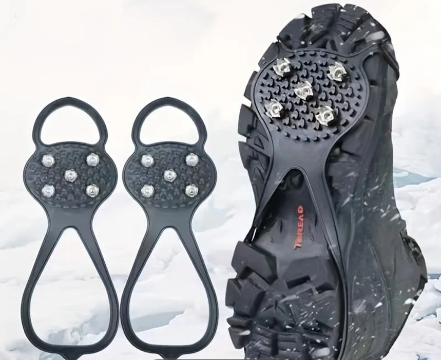 Ледоступы. Одевают на обувь. С металлическими шипами.