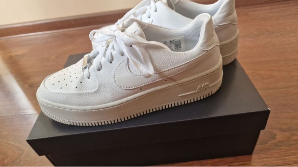 Дамски маратонки Nike air force