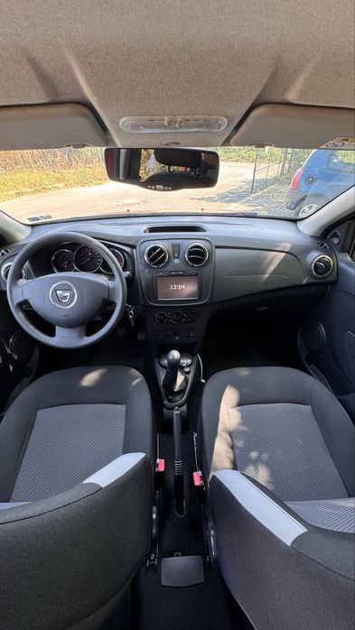 Dacia Sandero 1.2 бензин • 75 к.с. • 2015 г. • 44 000 км • Внос от Швейцария • Оригинална боя