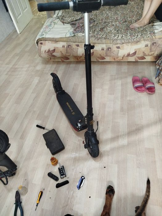 Продам электро самокат