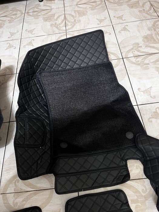 Продам 3д ковры на land cruser 200