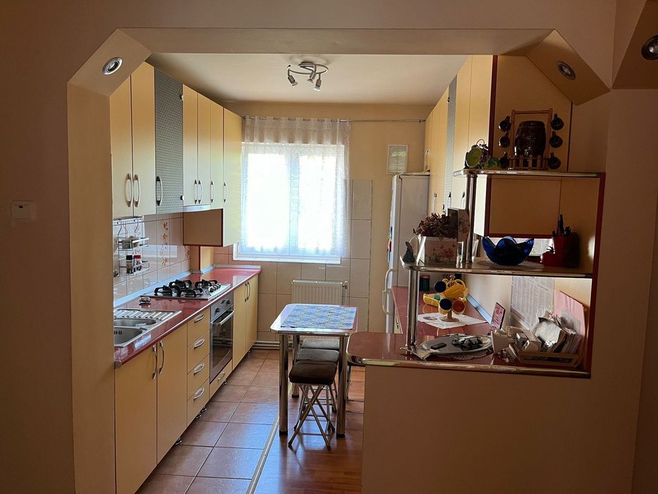 Apartament  3 camere