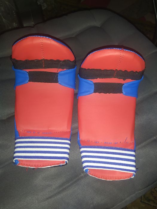 Перчатки TOP TEN (для карате)