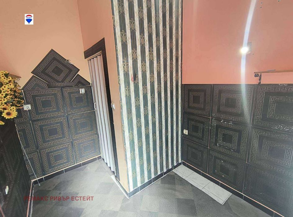 Продава се Магазин в Русе, Широк център - 7 кв.м за 1615 €/кв.м - Снимка #5