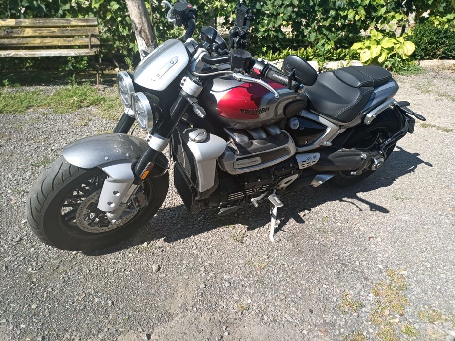 Motocicletă Triumph rocket 3R, dotări top