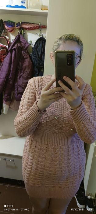 Rochie din tricot cu perle