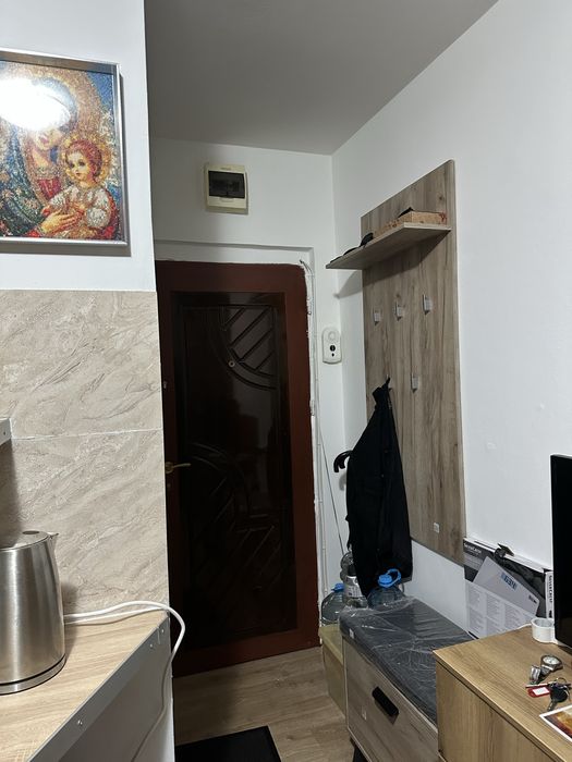Vand garsoniera in zona semicentrala