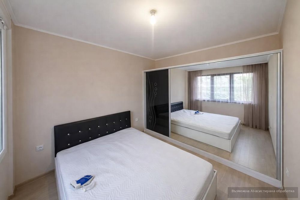 Дава се под наем Двустаен апартамент в Варна, Център - 62 кв.м за 548.25 € - Снимка #2