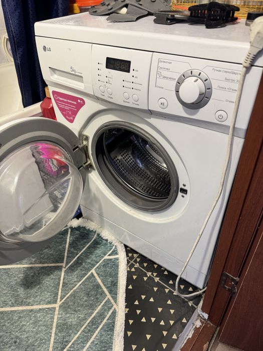 Продам стиральную машинку