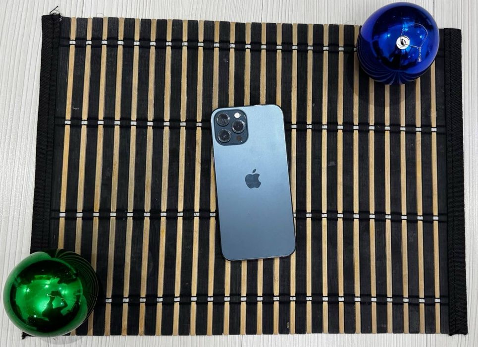 Продам айфон 12 про макс iphone 12 pro max